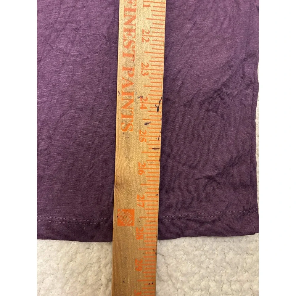 Levi's Mens Standard Pocket T-Shirt Purple Solid Basic Tee M 19342-0278
